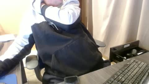 Snapshot of olderandwiser chatting on January 16, 2025, 5:32 am Older and Wiser online show from January 16, 2025, 5:32 am