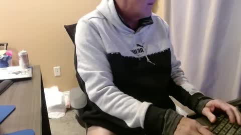 Snapshot of olderandwiser chatting on January 28, 2025, 10:56 pm Older and Wiser online show from January 28, 2025, 10:56 pm