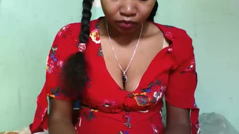 olgaaldy online show from October 8, 2025, 6:22 am