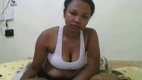 olgamariah203875 online show from April 4, 2026, 10:18 pm