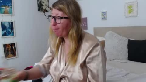 Olga Pavlova online show from February 4, 2026, 2:23 pm