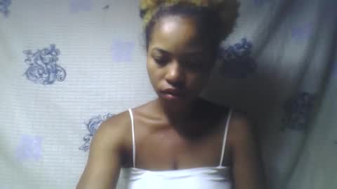 Snapshot of olida08 chatting on November 10, 2025, 4:44 am olida08 online show from November 10, 2025, 4:44 am