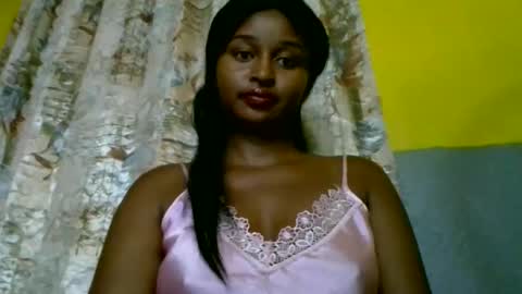 olinah610 online show from February 20, 2026, 8:20 pm