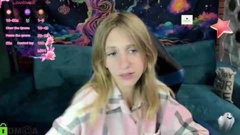 Snapshot of olisa_fox chatting on September 15, 2025, 7:03 pm Olisa fox online show from September 15, 2025, 7:03 pm