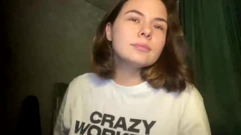 Snapshot of olivepeach chatting on October 29, 2025, 7:15 pm Oil online show from October 29, 2025, 7:15 pm