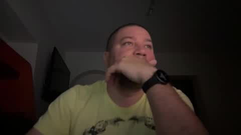 Oliver84 online show from April 3, 2026, 7:45 pm