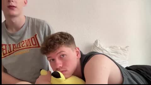 Oliver and Thomas online show from October 12, 2025, 10:47 am