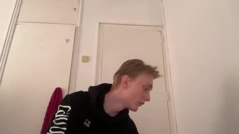 Oliver and Thomas online show from November 8, 2025, 12:38 pm