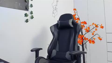 Oliver bray online show from February 16, 2026, 9:00 pm