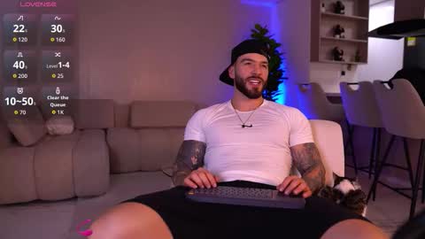 Snapshot of oliver_colt__ chatting on October 22, 2025, 1:28 am oliver_colt__ online show from October 22, 2025, 1:28 am