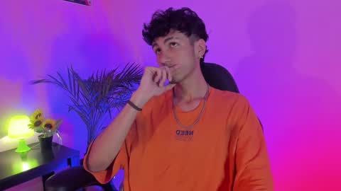 Oliver fast online show from December 3, 2024, 6:26 am