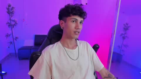 Oliver fast online show from December 5, 2024, 6:32 am