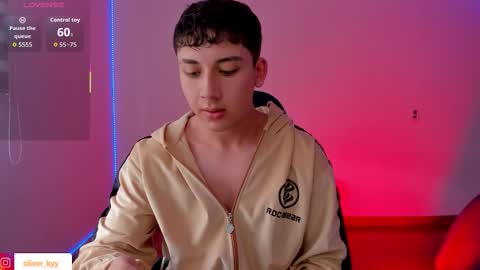 oliveeer online show from January 9, 2026, 7:04 pm