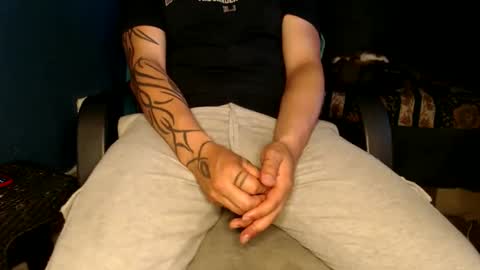 oliver_laid_2023 online show from February 10, 2026, 8:35 pm