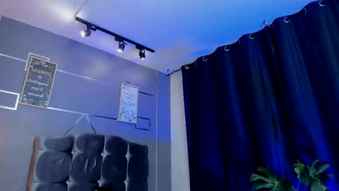 oliver mr  online show from October 17, 2025, 8:44 pm