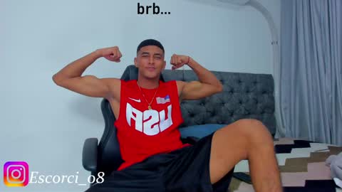 oliver_smith_2 online show from January 17, 2025, 12:10 am