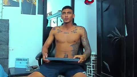 oliver_smith_2 online show from December 2, 2025, 11:45 pm