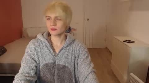 Oliver online show from December 15, 2025, 1:43 am