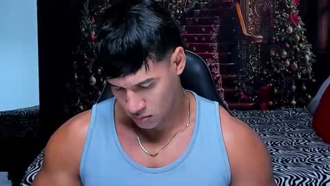 oliver_tommy online show from December 18, 2025, 10:32 am