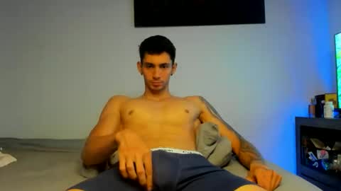 Oliver bennet online show from October 23, 2025, 8:07 pm