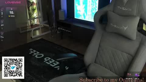 oliverrgroove online show from October 14, 2025, 2:18 pm