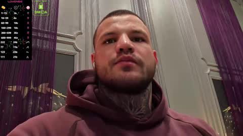 OliverSport online show from November 16, 2025, 10:54 am