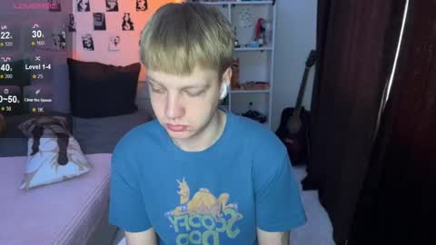 oliver online show from October 2, 2025, 10:22 am