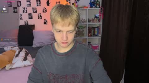 oliver online show from November 18, 2025, 12:42 pm