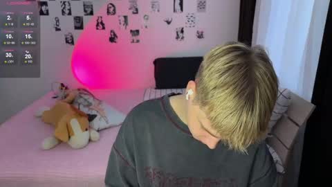 oliver online show from December 15, 2025, 12:31 pm