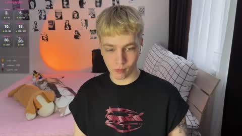 oliver online show from December 17, 2025, 7:25 am