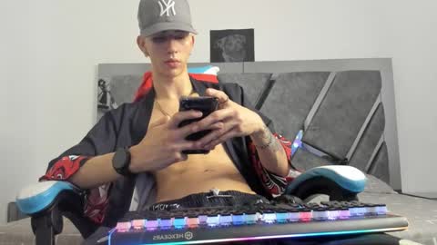 Snapshot of oliverthompson_01 chatting on December 6, 2024, 5:42 am oliverthompson_01 online show from December 6, 2024, 5:42 am
