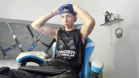 Snapshot of oliverthompson_01 chatting on January 8, 2025, 6:31 am oliverthompson_01 online show from January 8, 2025, 6:31 am