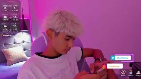 Oliver online show from September 16, 2025, 3:57 pm