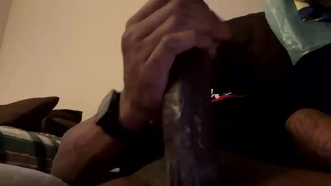 Snapshot of olivertwist73 chatting on February 23, 2025, 5:23 am olivertwist73 online show from February 23, 2025, 5:23 am
