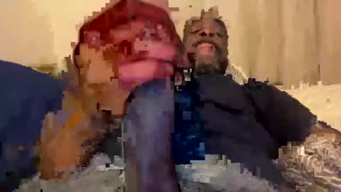 Snapshot of olivertwist73 chatting on March 9, 2025, 4:05 am olivertwist73 online show from March 9, 2025, 4:05 am