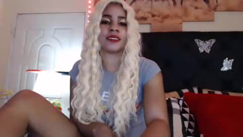 Snapshot of olivia119 chatting on January 29, 2025, 9:07 pm Olivia online show from January 29, 2025, 9:07 pm