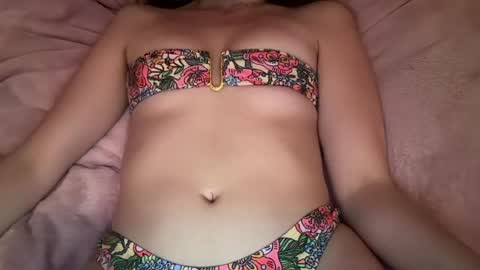 olivia2739 online show from May 24, 2026, 7:52 pm