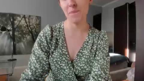 Snapshot of olivia__dream chatting on June 8, 2026, 4:18 pm olivia__dream online show from June 8, 2026, 4:18 pm