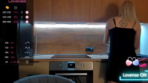 Olivia 3 online show from March 12, 2026, 10:16 pm