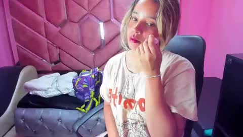  OLIVIA  online show from January 28, 2025, 3:36 am