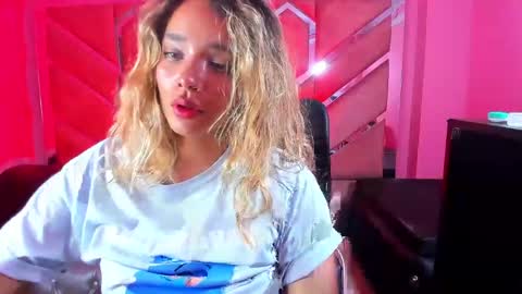  OLIVIA  online show from February 26, 2025, 3:10 am