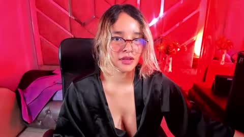  OLIVIA  online show from October 12, 2025, 3:16 am