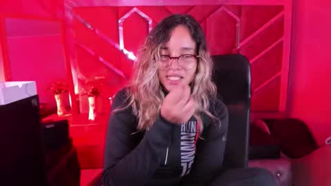  OLIVIA  online show from February 10, 2026, 3:32 am