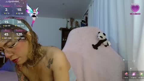 Olivia online show from October 15, 2025, 9:09 am