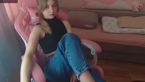 Snapshot of olivia_grr chatting on May 16, 2026, 11:31 am Olivia online show from May 16, 2026, 11:31 am