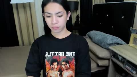 olivia_hotcummer online show from November 27, 2025, 4:03 am