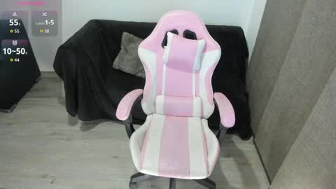 olivia_martine online show from April 9, 2026, 4:34 am