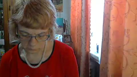 Olivia Mia online show from March 25, 2026, 8:42 am