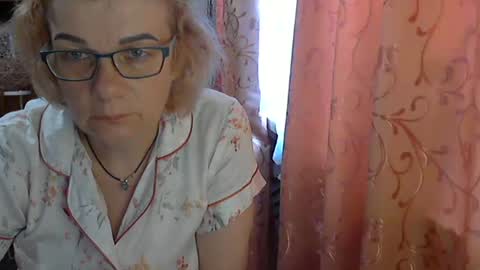 Olivia Mia online show from May 23, 2026, 9:13 am