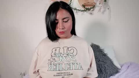 Snapshot of olivia_morrys chatting on December 17, 2024, 9:49 pm Olivia happyness online show from December 17, 2024, 9:49 pm